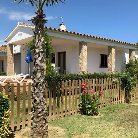 Montserrat 3, Terrace & Pool Casa de Férias *