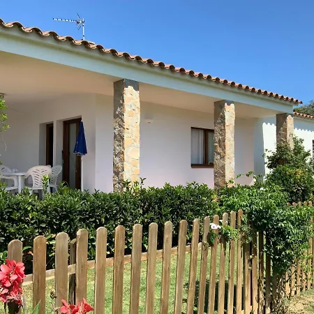 Montserrat 3, Terrace & Pool Casa de Férias *