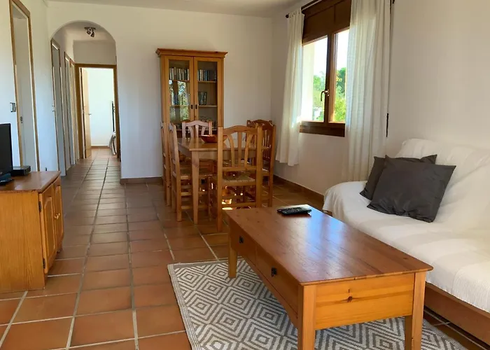Montserrat 3, Terrace & Pool Holiday home Sant Marti d'Empuries