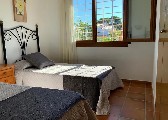 Montserrat 3, Terrace & Pool Holiday home